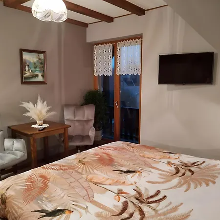 לינה וארוחת בוקר D'hotes - Pampas 3*